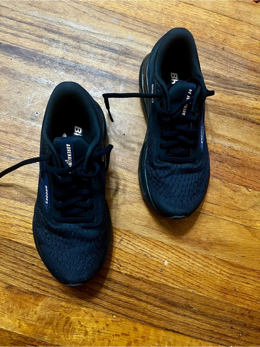 Brooks Men's Black Athletic Running Shoes